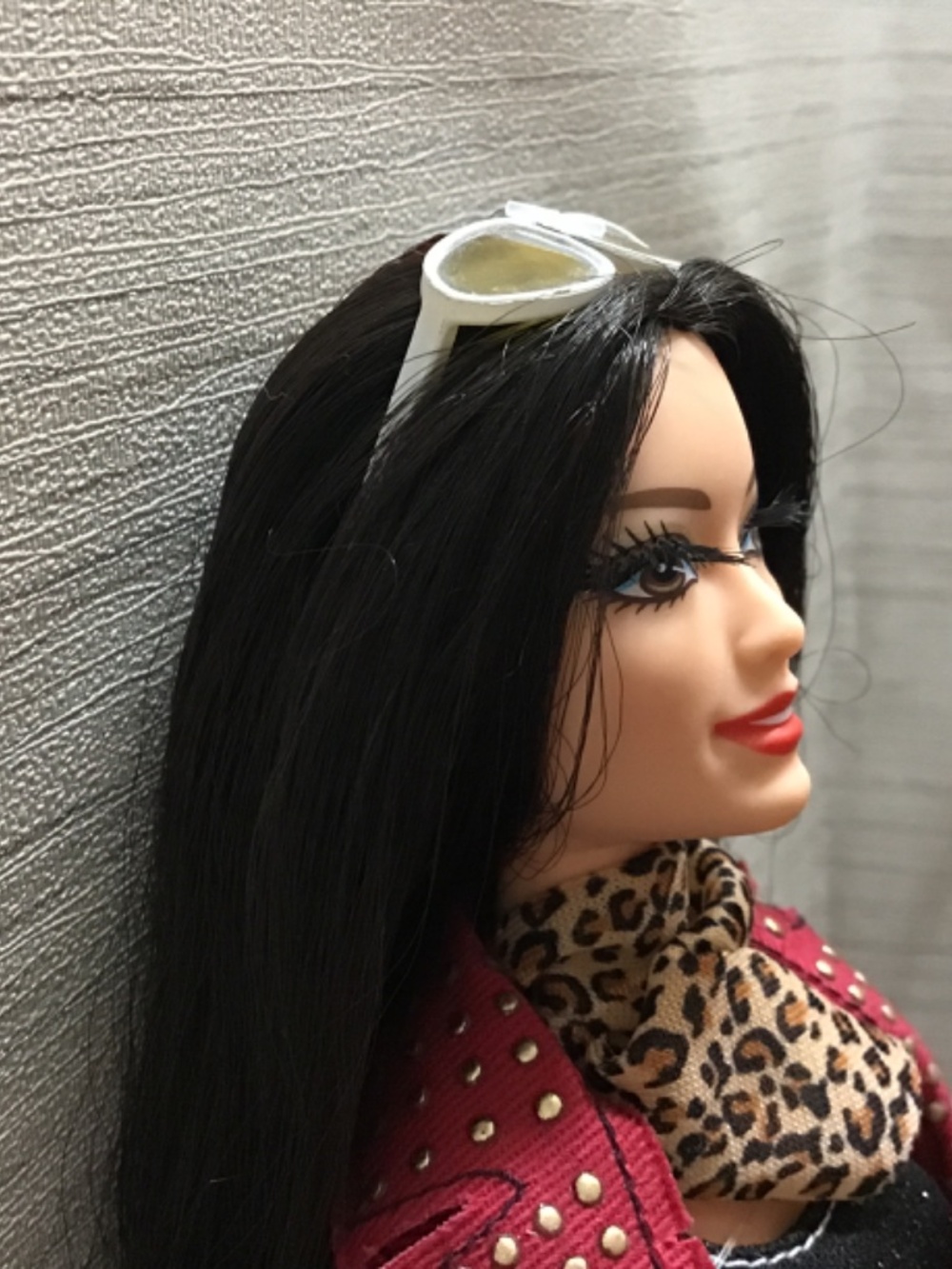 2014 Style Raquelle Barbie Doll - Picture 3 of 14